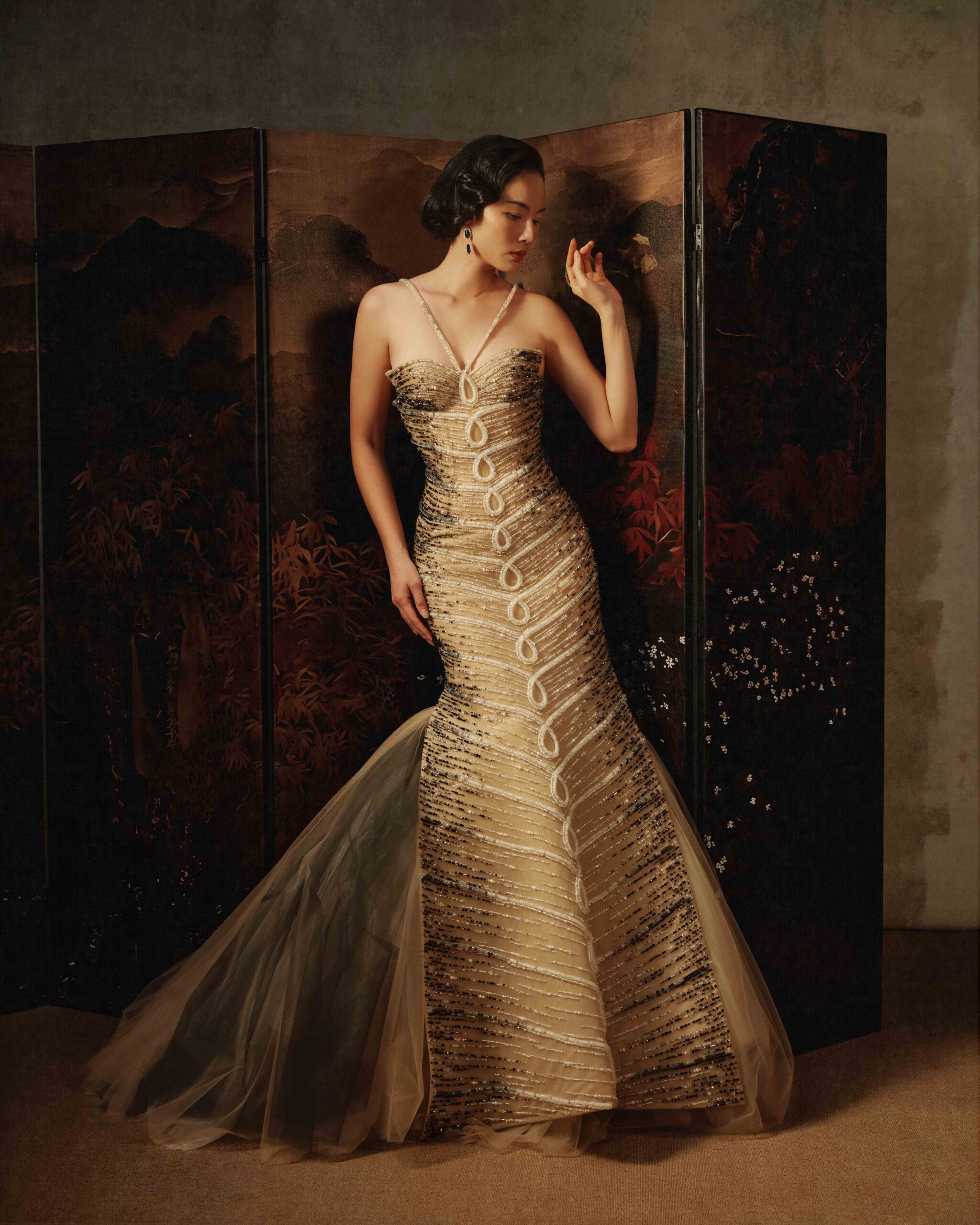 Black and Cream Mermaid Tulle Gown Inspired by Vietnamese Áo Dài - Image 4