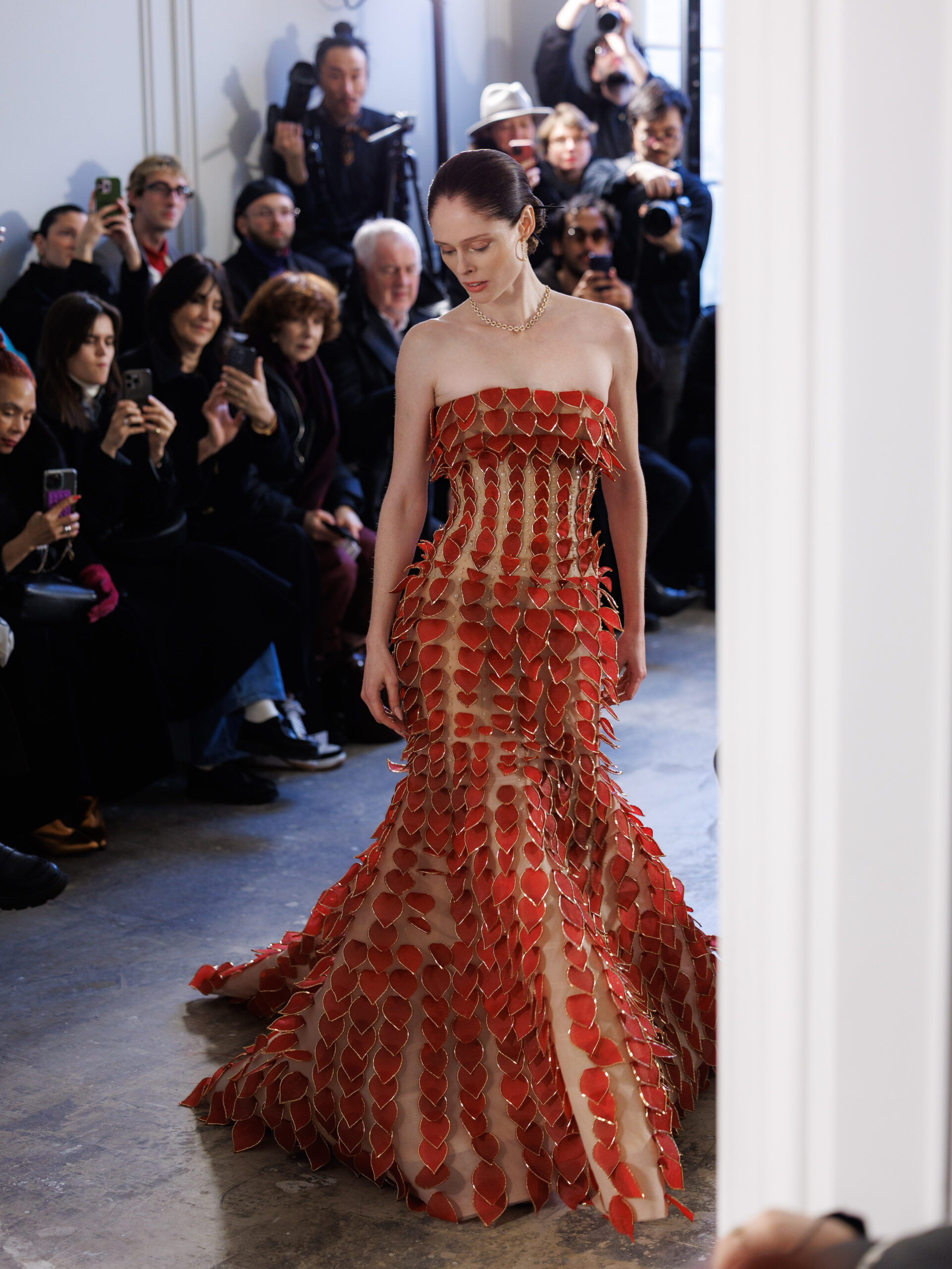 Strapless Floor-Length Trumpet Gown with 3D Crimson Chiffon Leaves - Image 5