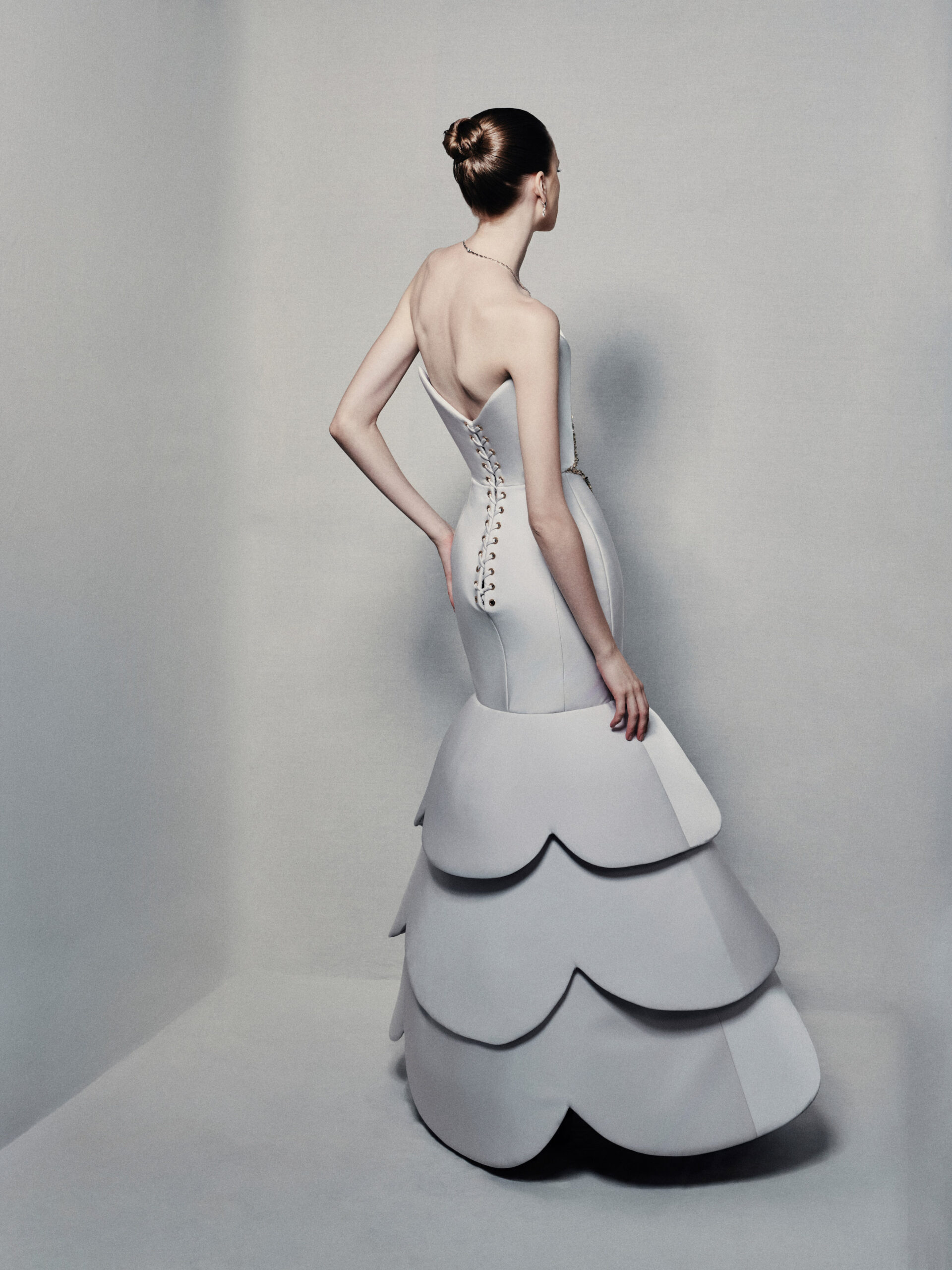 Strapless off-white trumpet dress in crepe silk