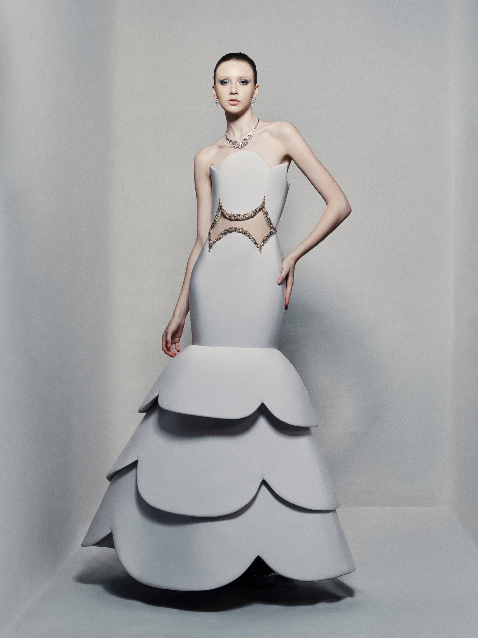 Strapless off-white trumpet dress in crepe silk